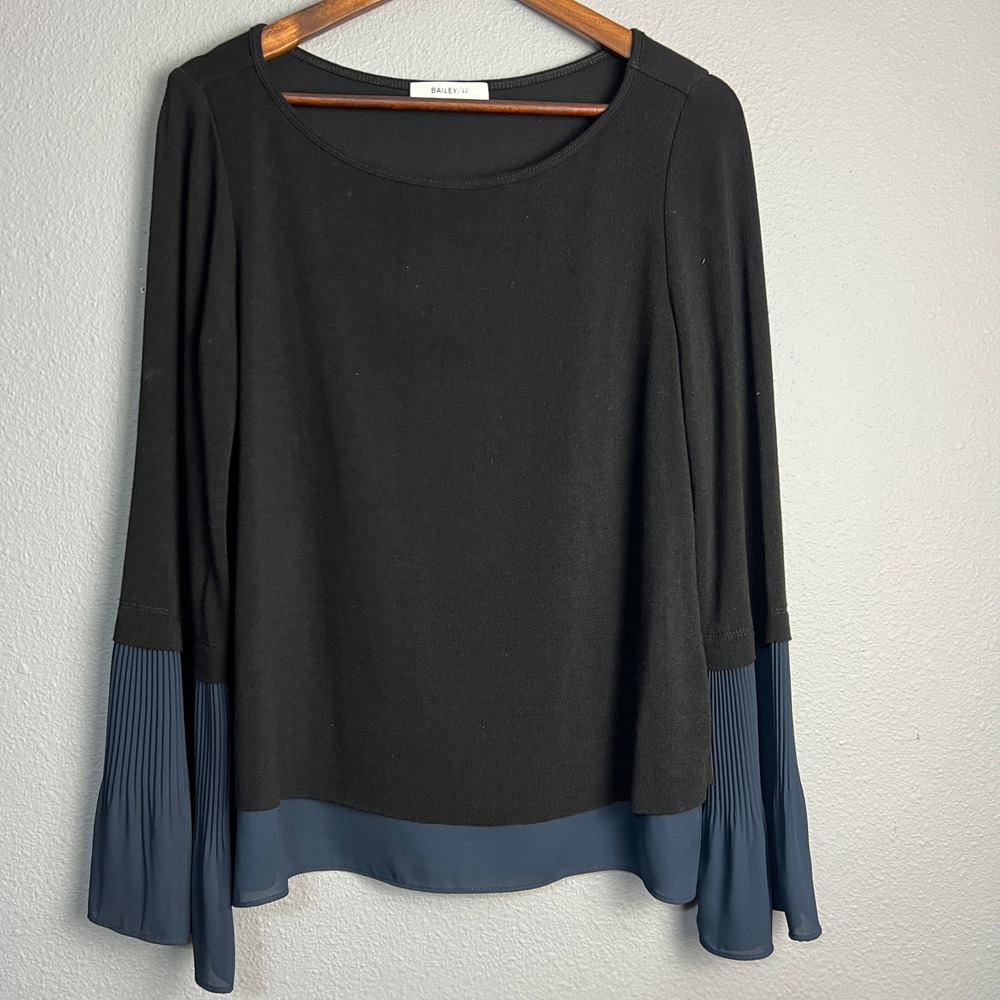 Bailey 44 Mixed Media Pleated Bell Sleeve Top Blouse Black Blue Viscose Wool Med